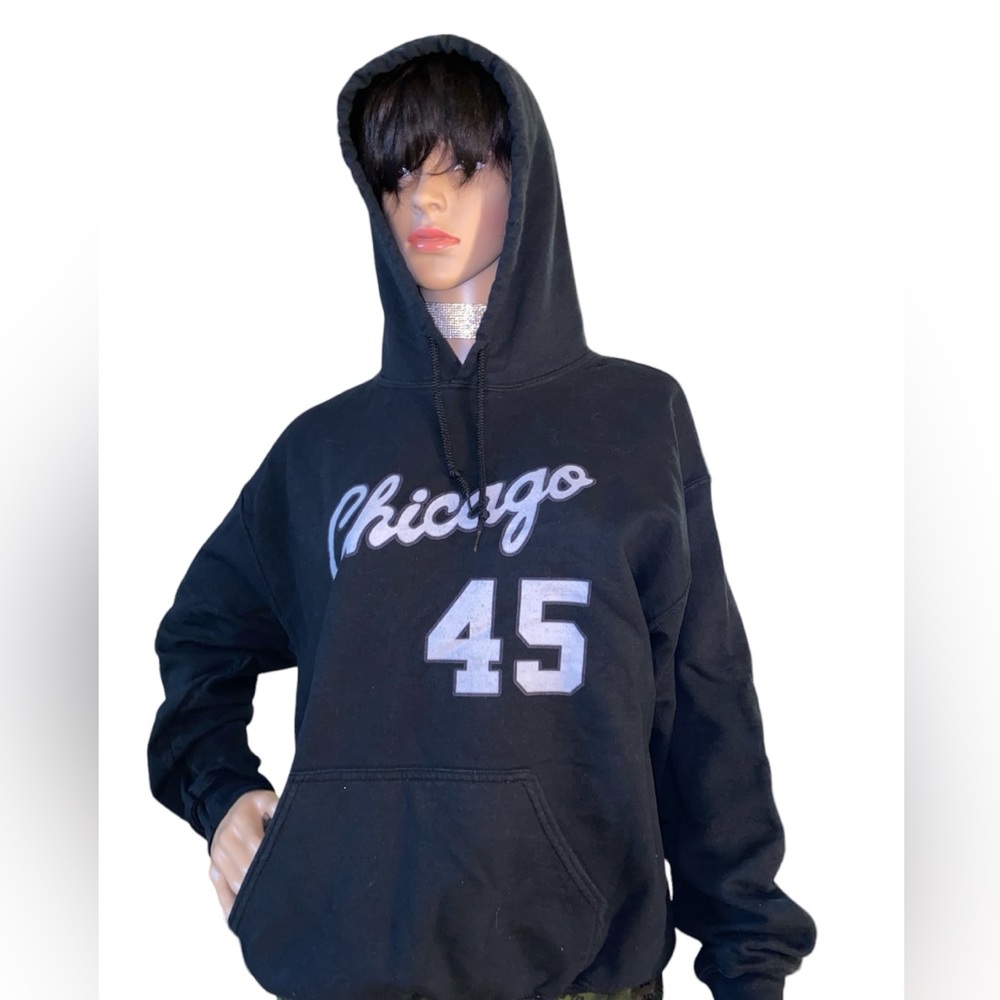 EUC- Chicago/ Jordan graphic Hoodie.